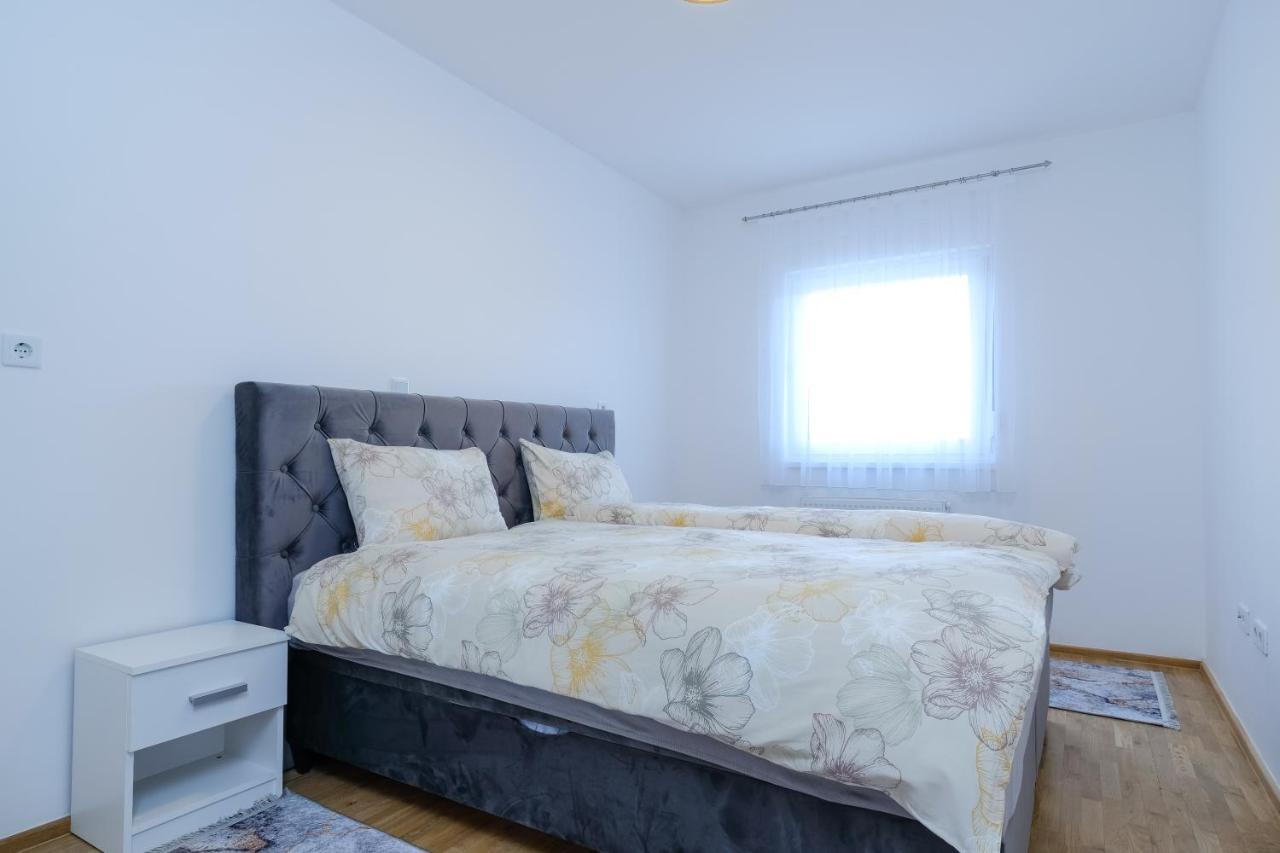 ויסוקו Sara Apartments מראה חיצוני תמונה